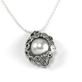 Silver Necklace with Pearl
