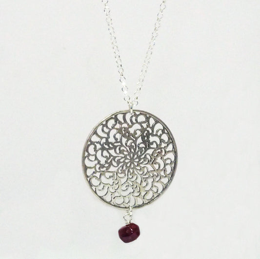 Silver Necklace with Garnet