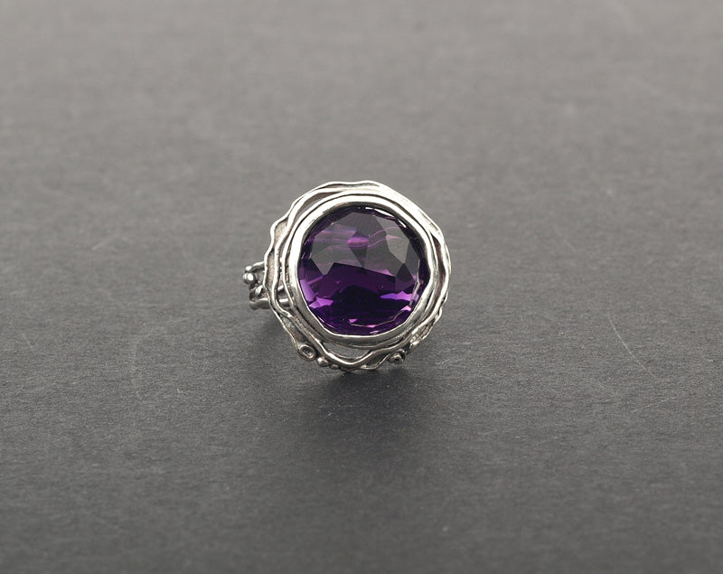 Silver Ring with Amethyst