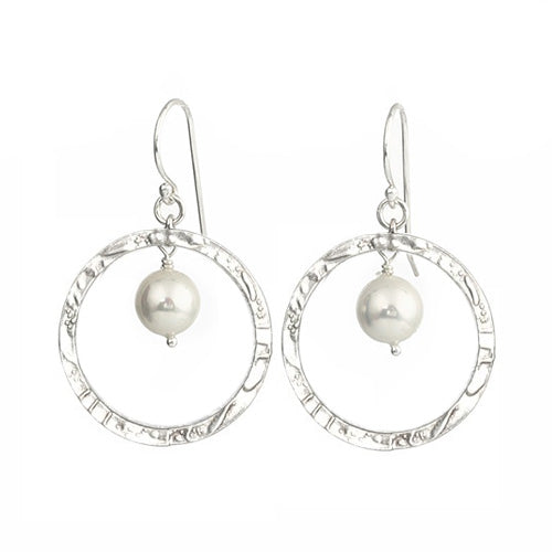 Silver earrings with pearl